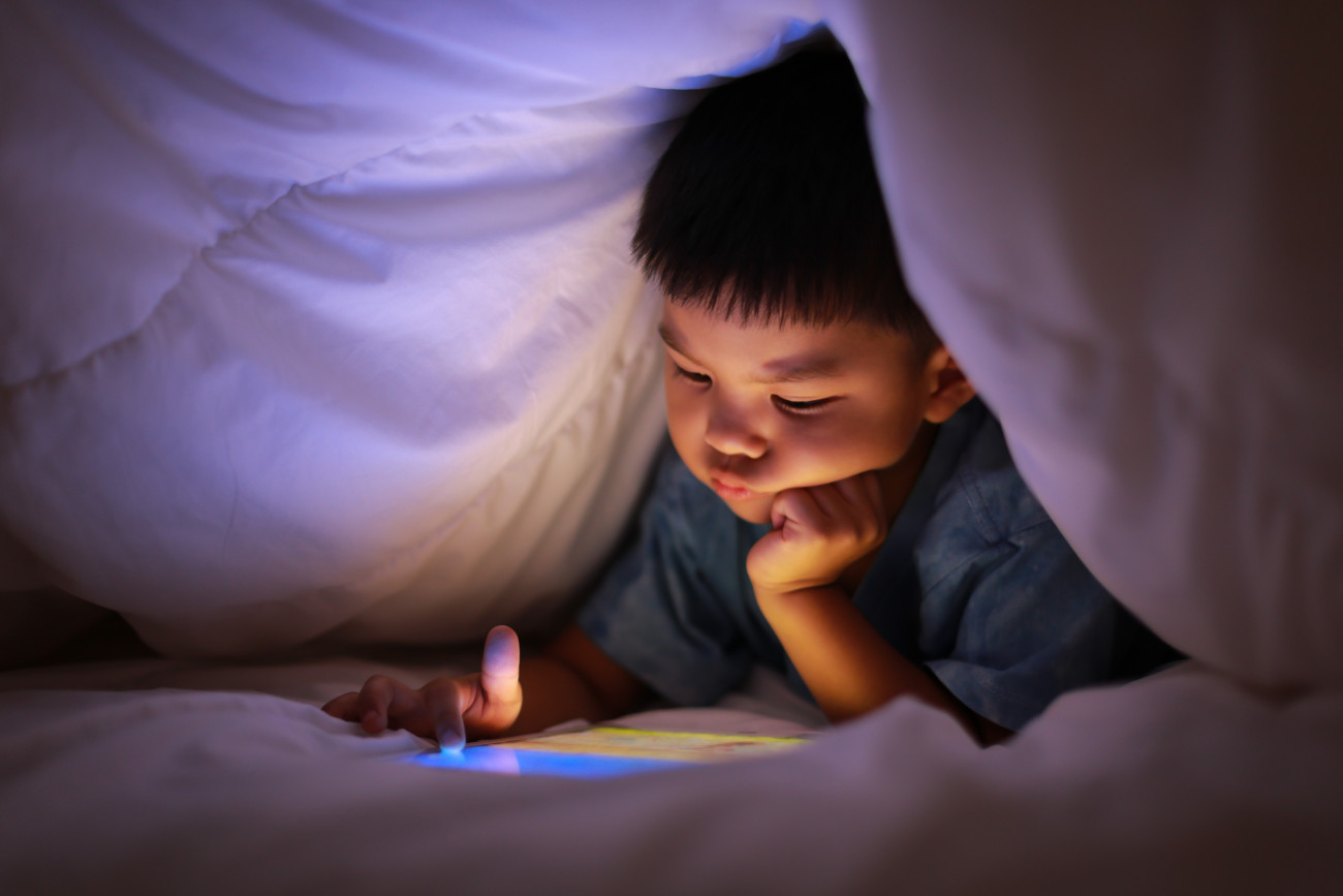 Ask Dr Justin — Screens in Bedrooms?